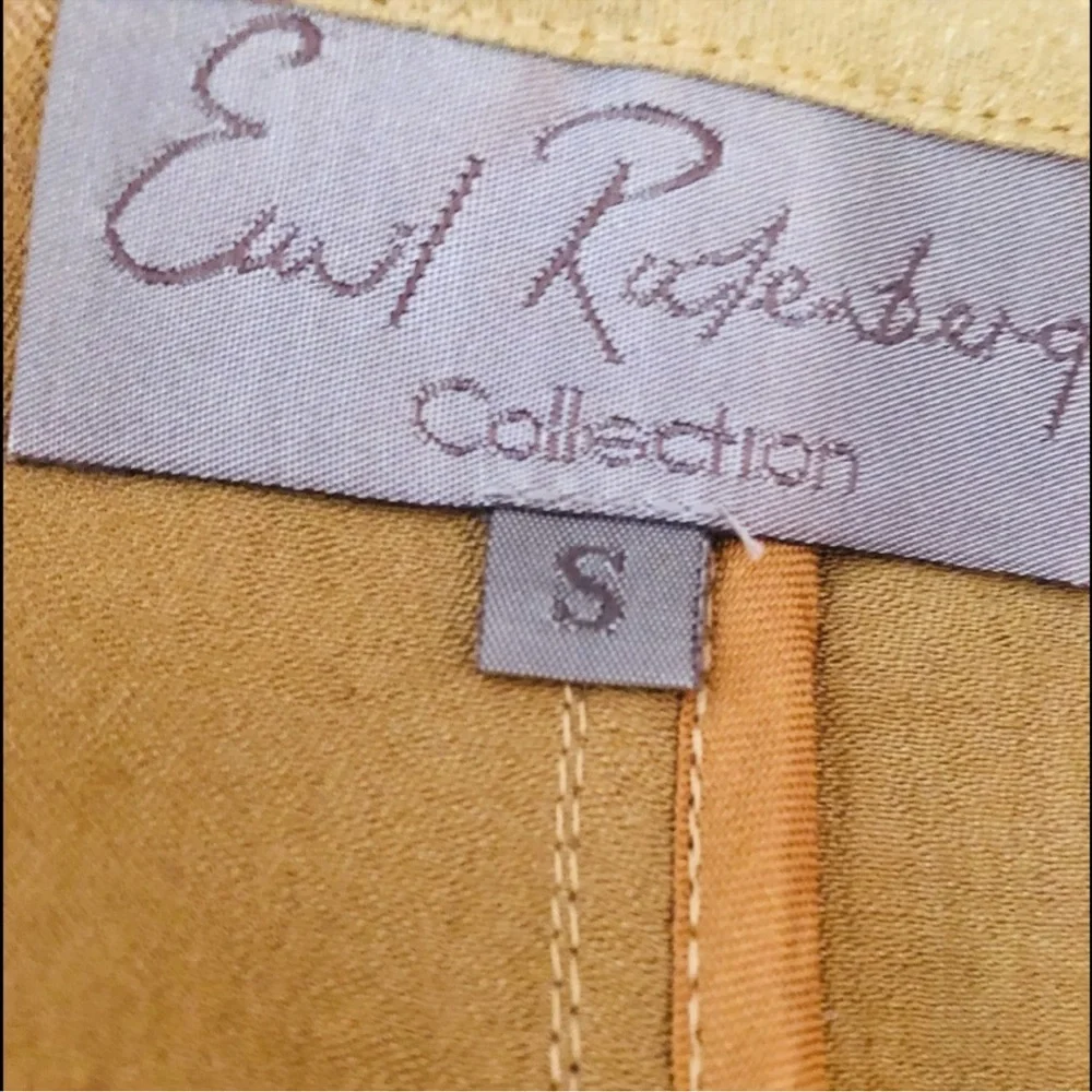 Elegant Gold shimmer metallic jacket with pockets, luxury item 3 sizes available - Picture 12 of 13